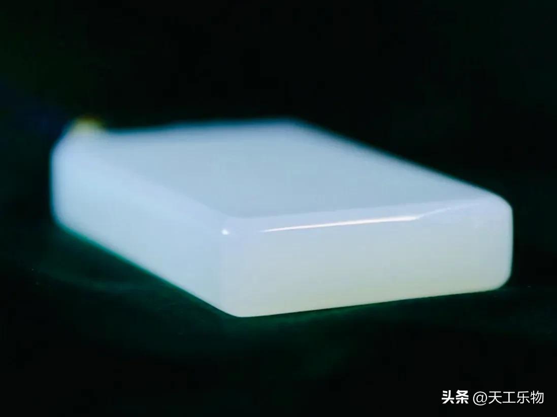 和田玉钢板是什么材料,和田玉钢板料原石图片