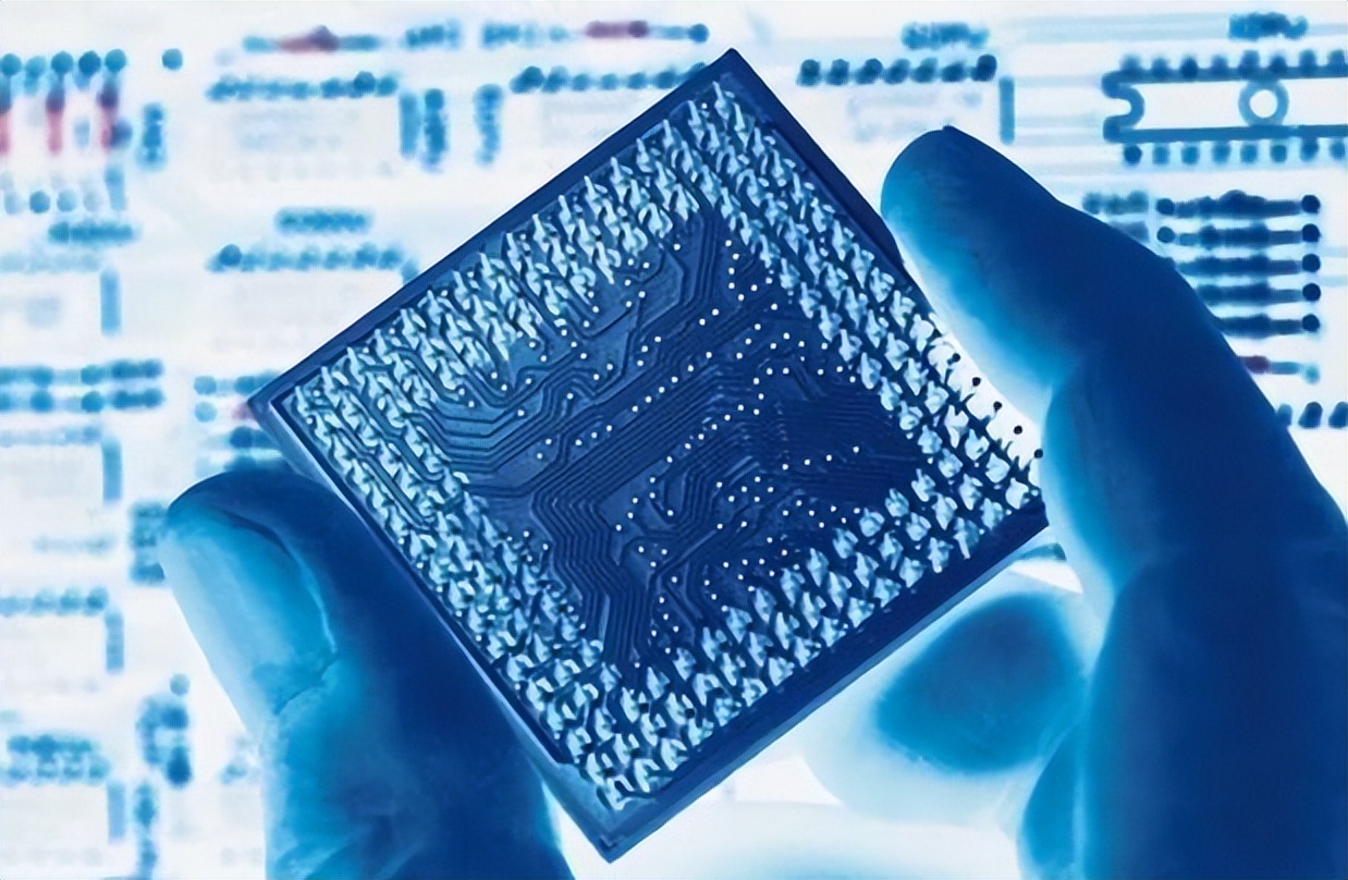 反转太快！美国危机再升级，中国不买，欧美巨头衰退，韩国要赔偿