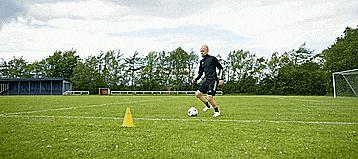 怎么练习转身和背后过人,如何做到熟练虚晃转身