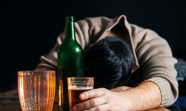 案例上海女子大怒，老公借酒浇愁，美丽小姨子多次被*暴强**