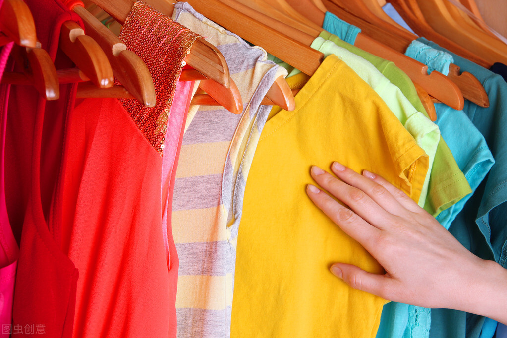 你们过年给父母买衣服吗,过年给妈妈买什么礼物