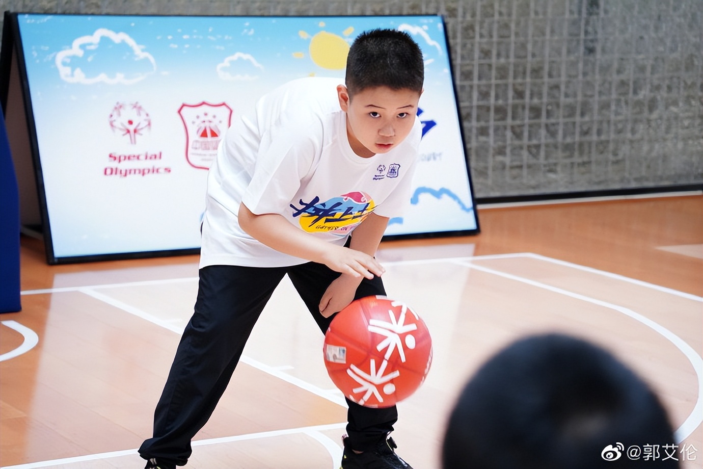 郭艾伦潘玮柏关系,郭艾伦颁奖典礼潘玮柏