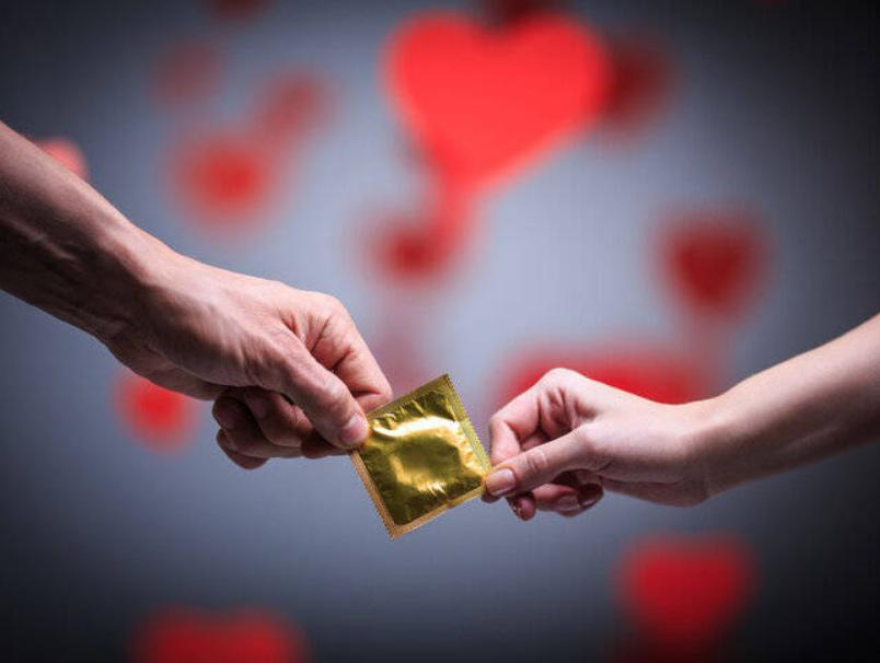 “办事”时用润滑剂，对夫妻双方有害吗？别害羞，男女都该了解下