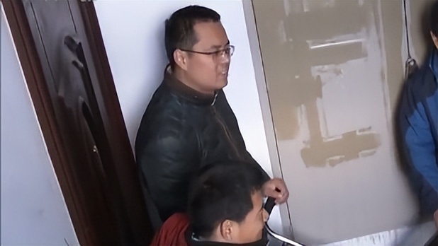 老人上下楼爬楼神器,老人不用电梯爬楼神器