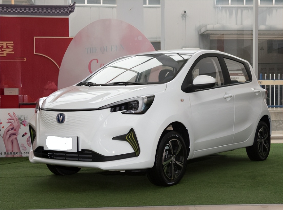 宏光mini奔奔e-star哪个好,年轻群体间的人气小车宏光miniev