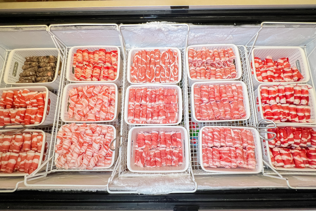 银河温泉双人水果温泉,泡汤泉免费吃水果