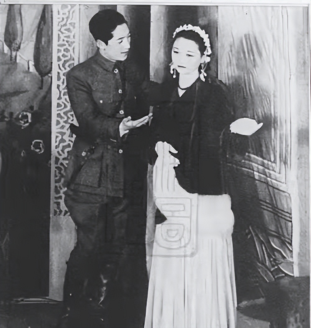 阮玲玉自尽后唐季珊做了什么,阮玲玉自尽之谜完整版