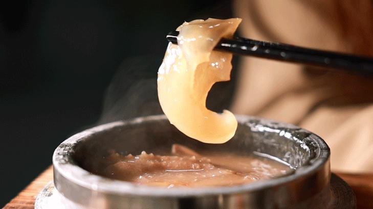 “搞什么，这大排档开到9点，老板就叫我走？”