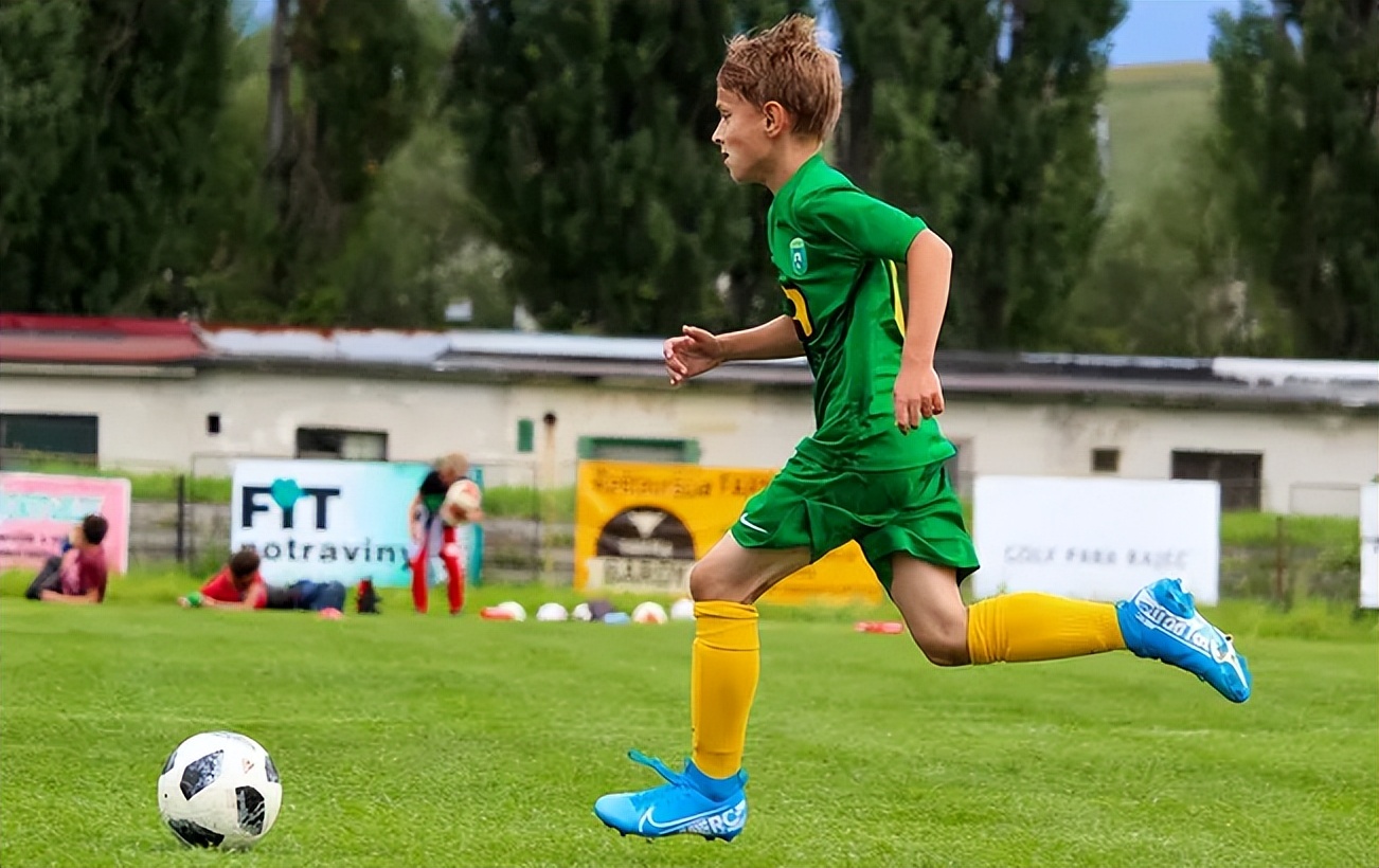 教练如何多鼓励孩子,教练怎么鼓励小朋友进步