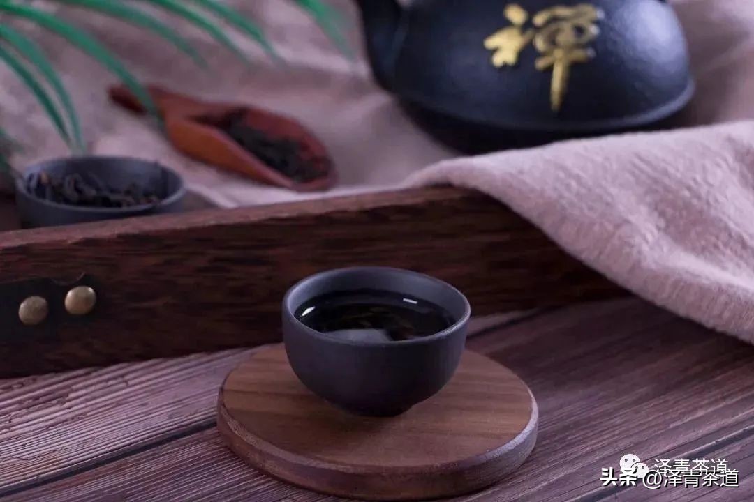 “自古名寺出名茶”，什么样的茶才能称为禅茶呢？