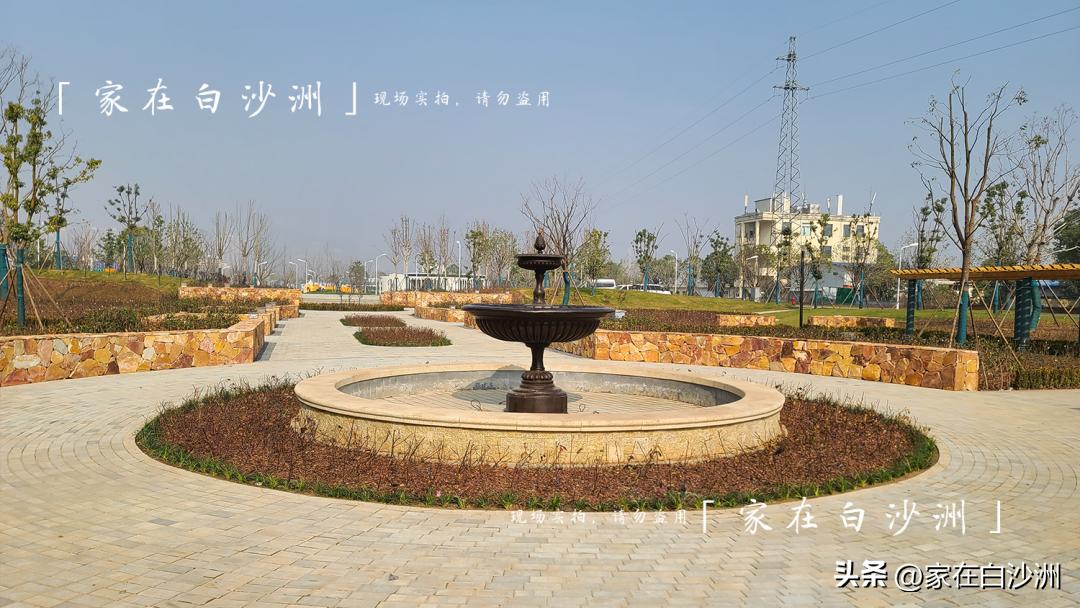 儿童乐园草坪,体育公园儿童足球场