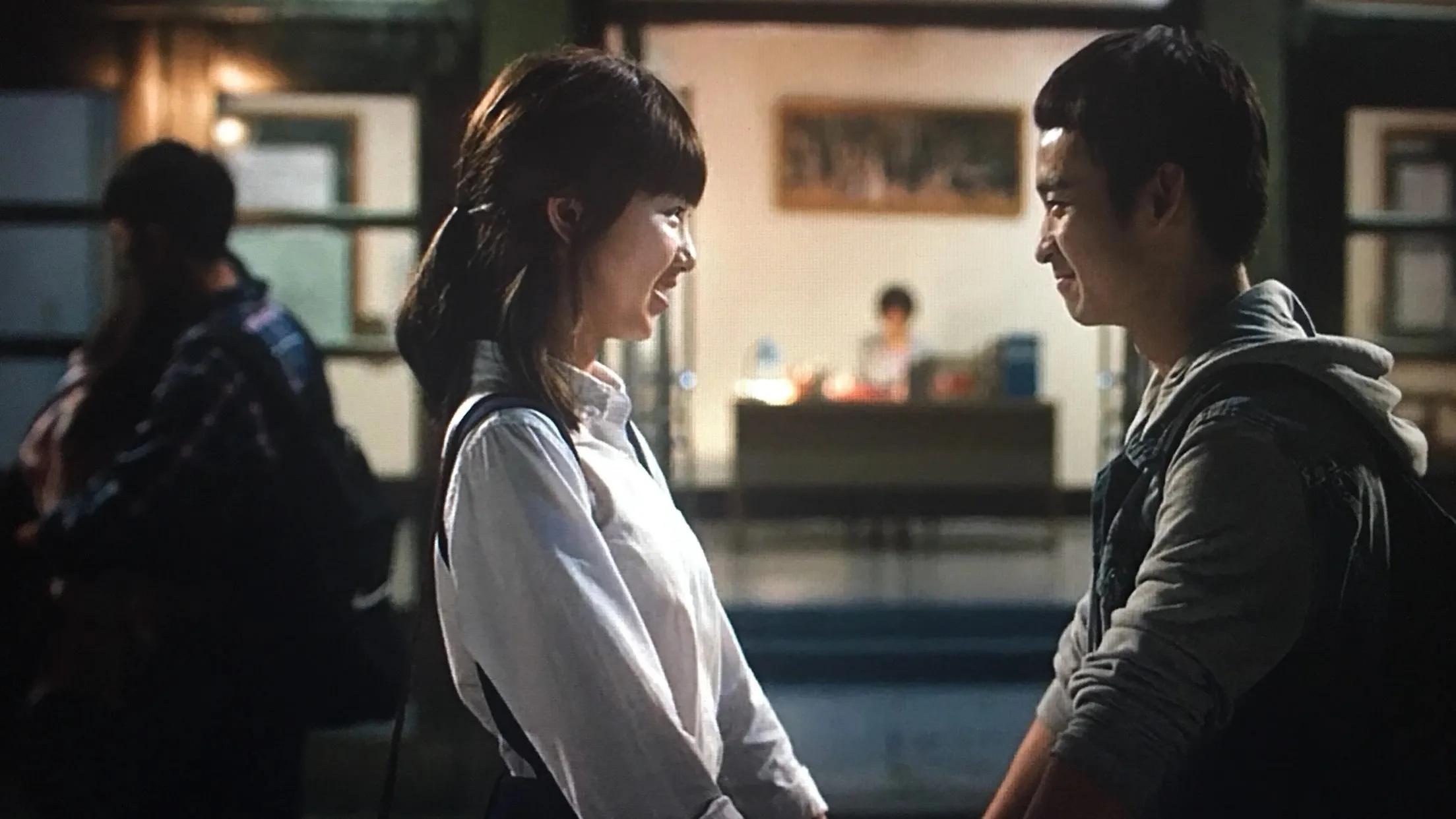 作为一部不一样的青春片没有狗血情节，对校园爱情的描写引起共鸣