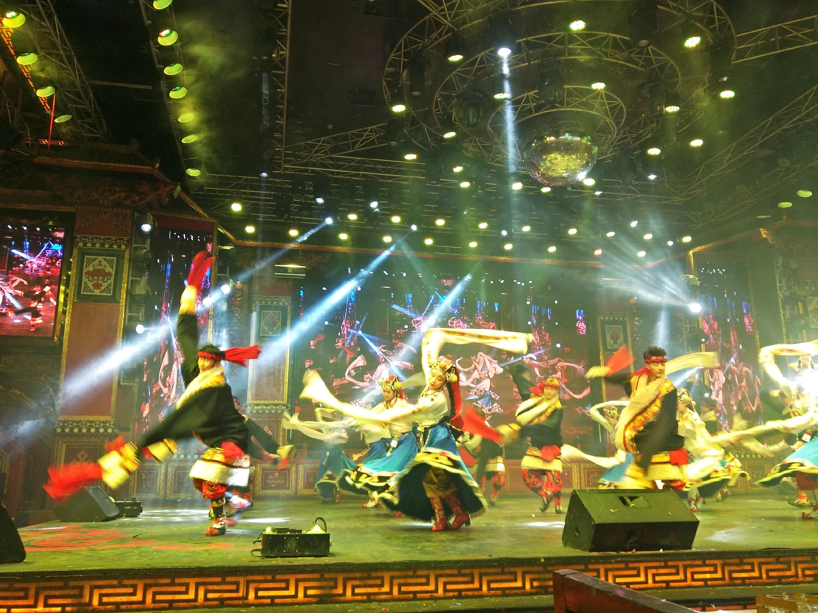 一个人去西藏避坑指南详细攻略,一个人去西藏攻略男生