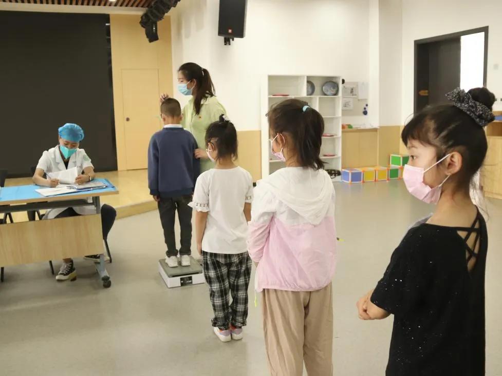 健康体检，助力成长——西安国际陆港第三幼儿园幼儿健康体检纪实