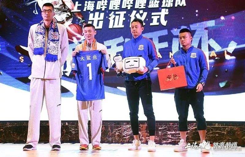 澶ч波楸煎拰浠栫殑鐖哥埜,澶ч波楸煎拰鐖朵翰