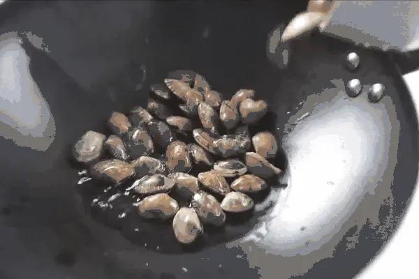 推荐不粘的铁锅,如何选一口好熟铁锅