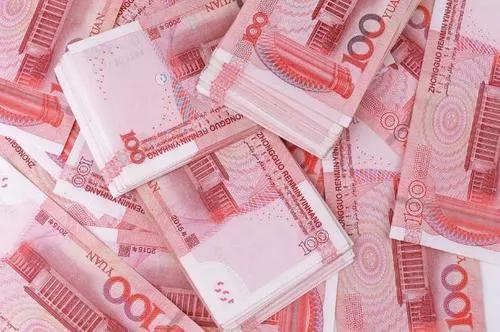 使用现金支付利于哪些公司,使用现金还是手机支付