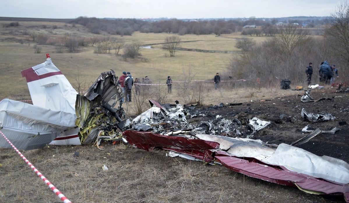 俄军坠毁战机,曝俄军1天内4架战机坠毁