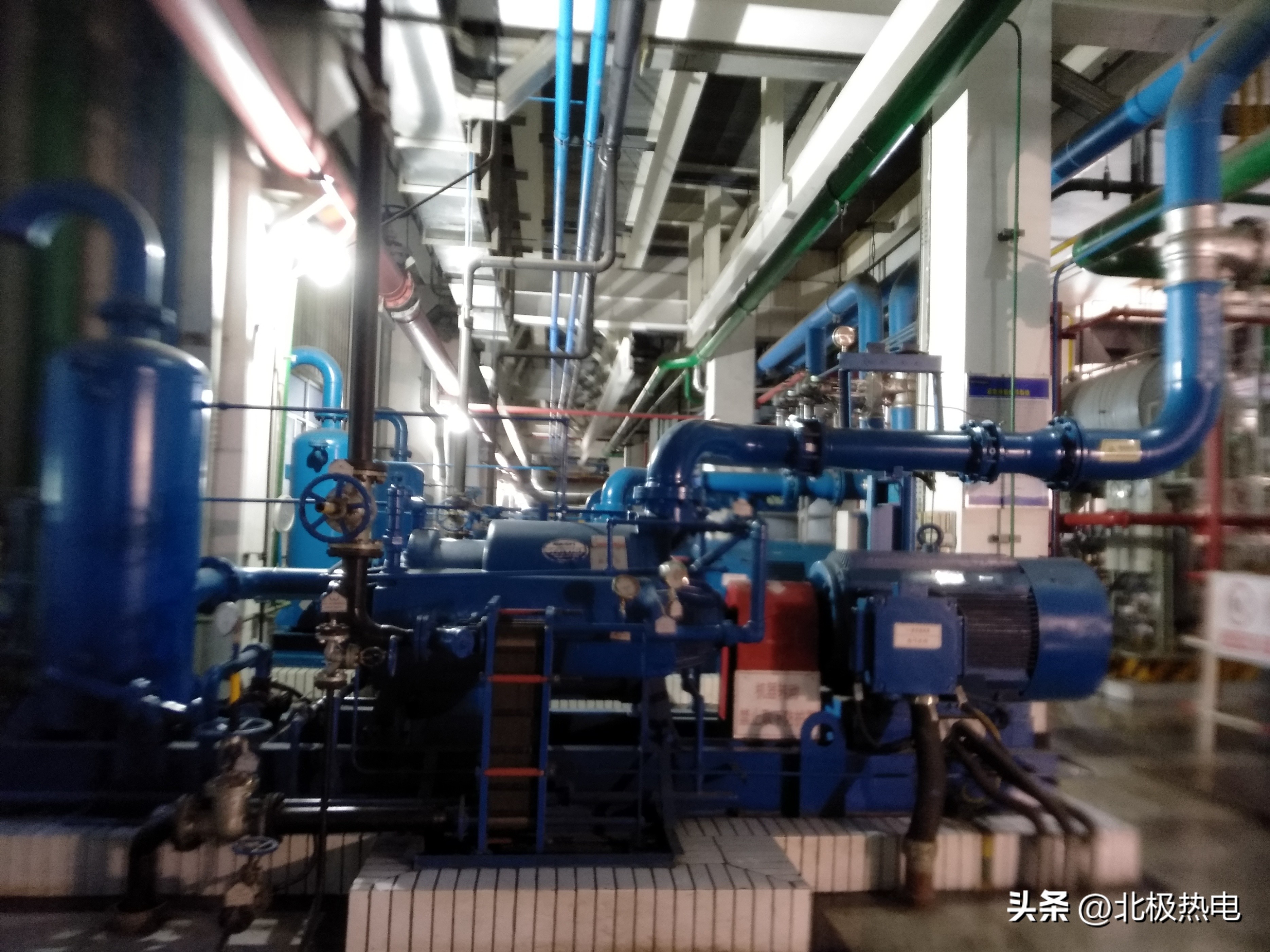 凝汽器凝结水含氧量标准,汽轮机凝结水温度有点高怎么处理