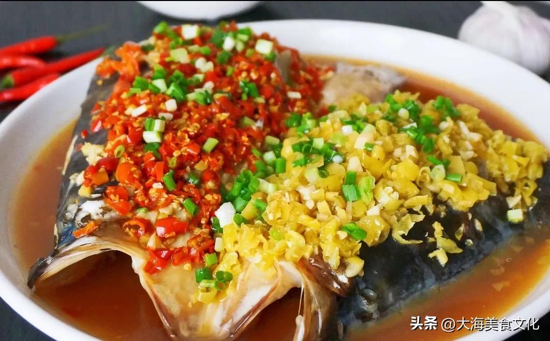 咸水鱼和淡水鱼吃什么,自然水域的鲤鱼最爱吃的几种食物