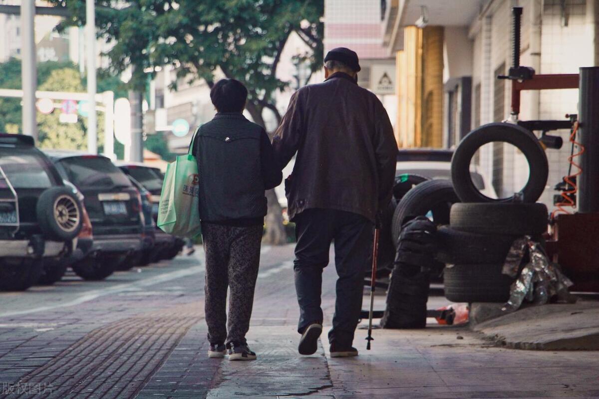 缺铁的症状表现如何补铁,缺铁症补铁最佳方法