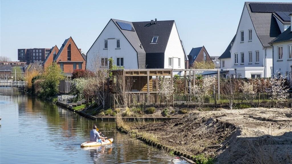 荷兰税务局每年征税时间,荷兰税务退税15元