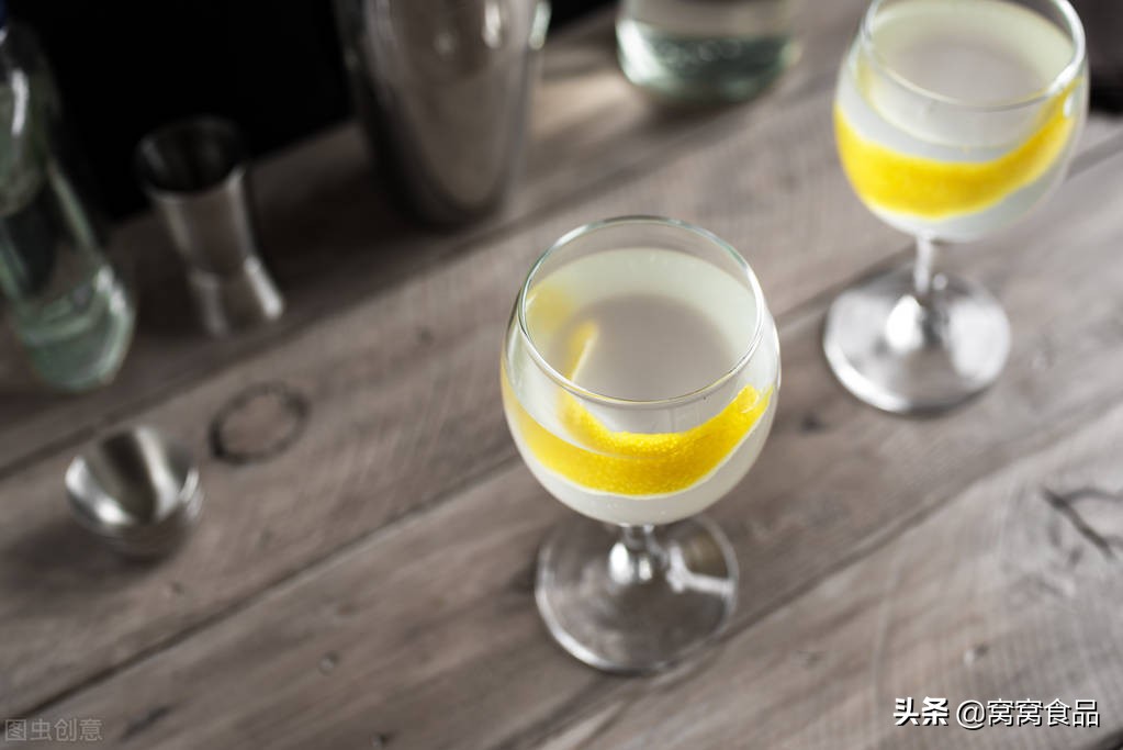 气泡清酒的做法,气泡清酒简单调酒方法