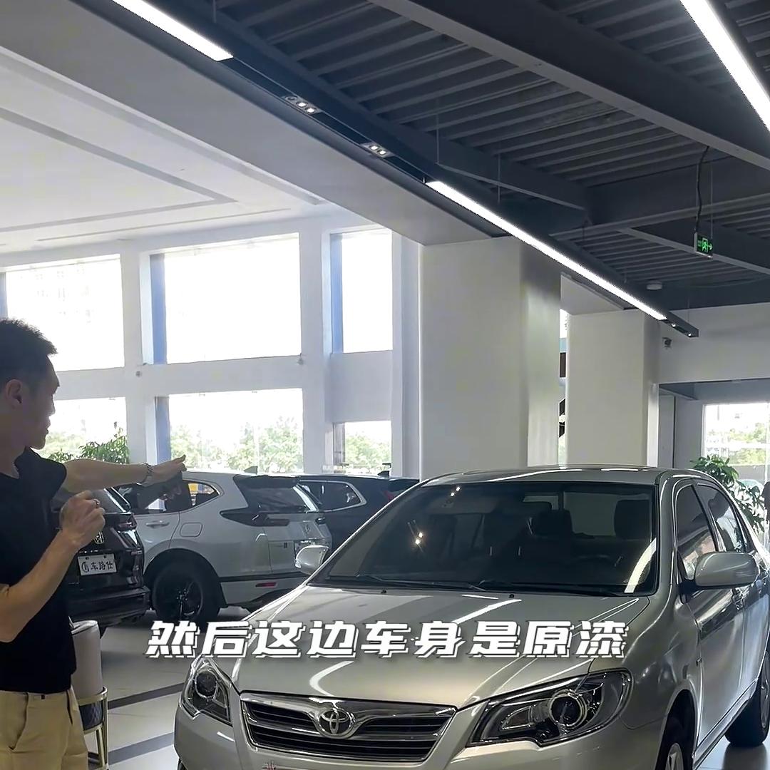 09年花冠1.8l手动二手车多少钱,13年花冠手动挡二手车现在多少钱