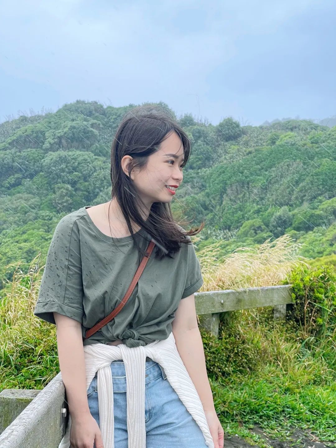 95后特特在新西兰：进厂切白菜，月入2万，感染新冠领千元补贴