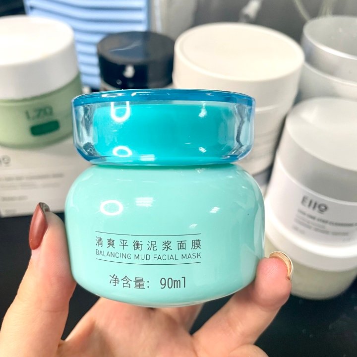 治疗毛孔粗大黑头的面膜,黑头用撕拉面膜毛孔粗大