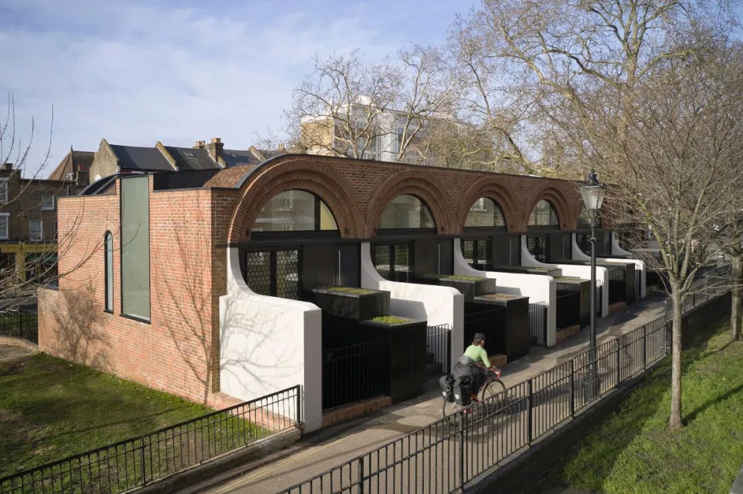 简单爱户型,红砖建筑特殊花样造型