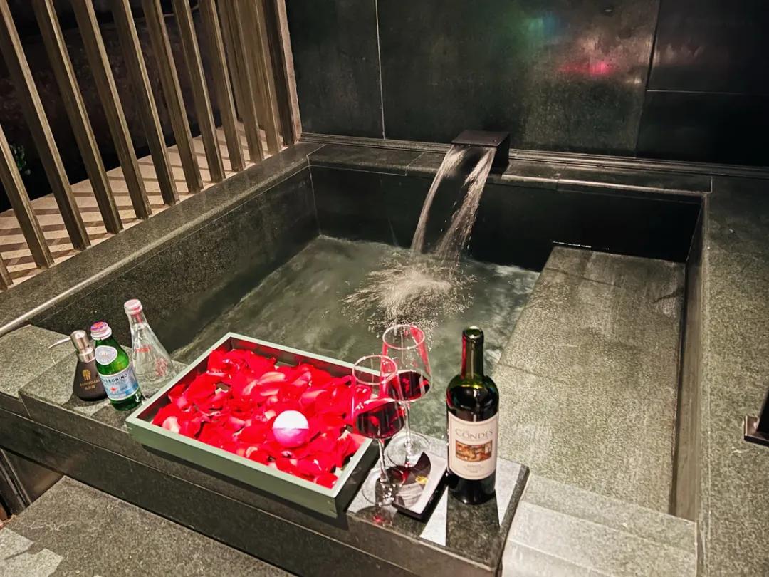 国内真正的天然温泉大全,国内真正的天然温泉排名