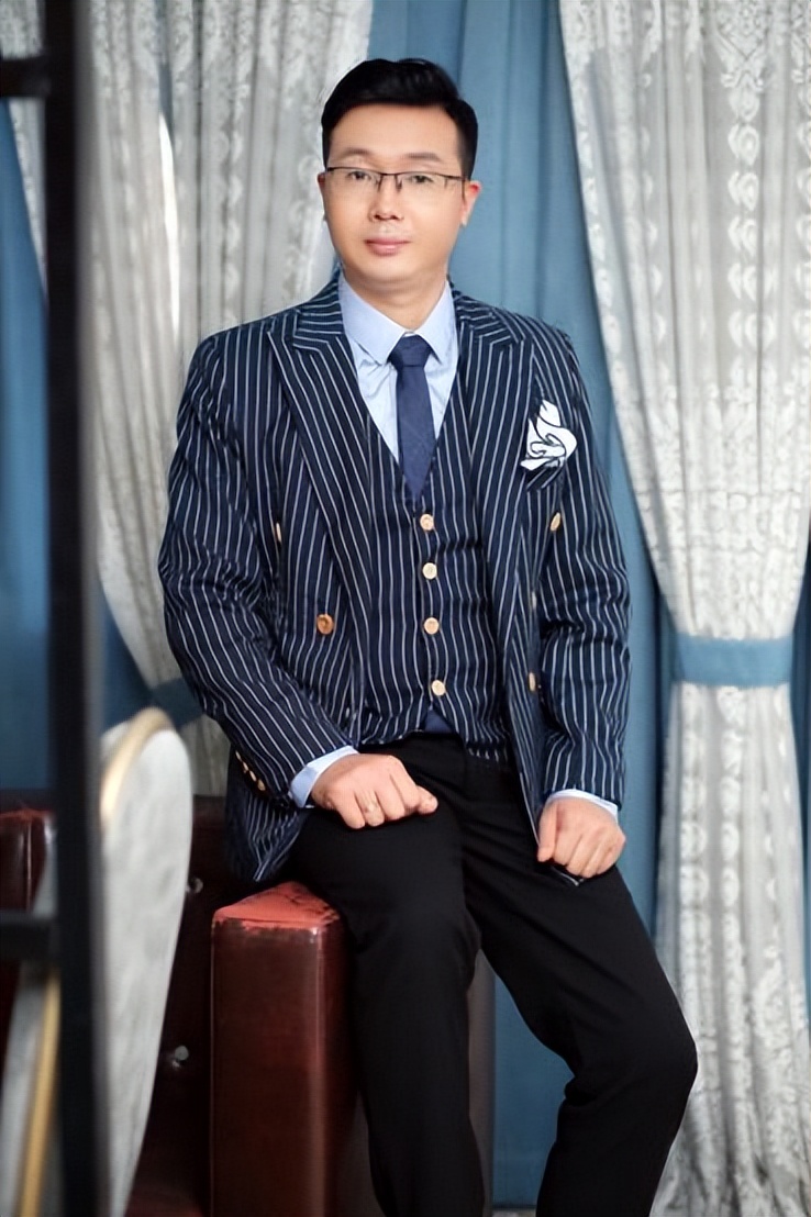 聆听商界营销鬼才智玄子蔡余杰的故事，感悟资深操盘手的励志人生