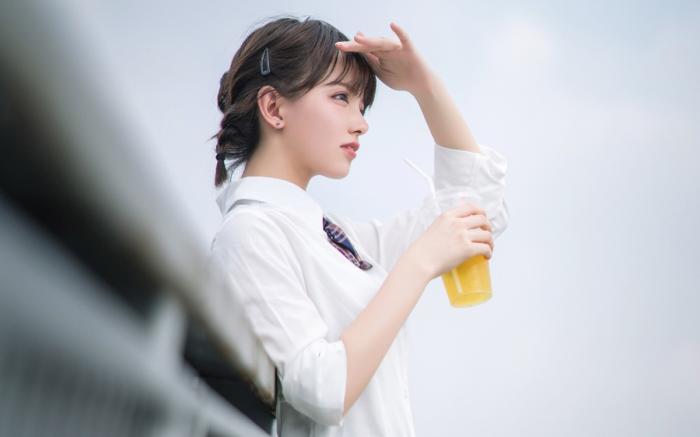 喜欢的女生特别讨厌自己怎么办,让喜欢的女生反感了可以远离她吗