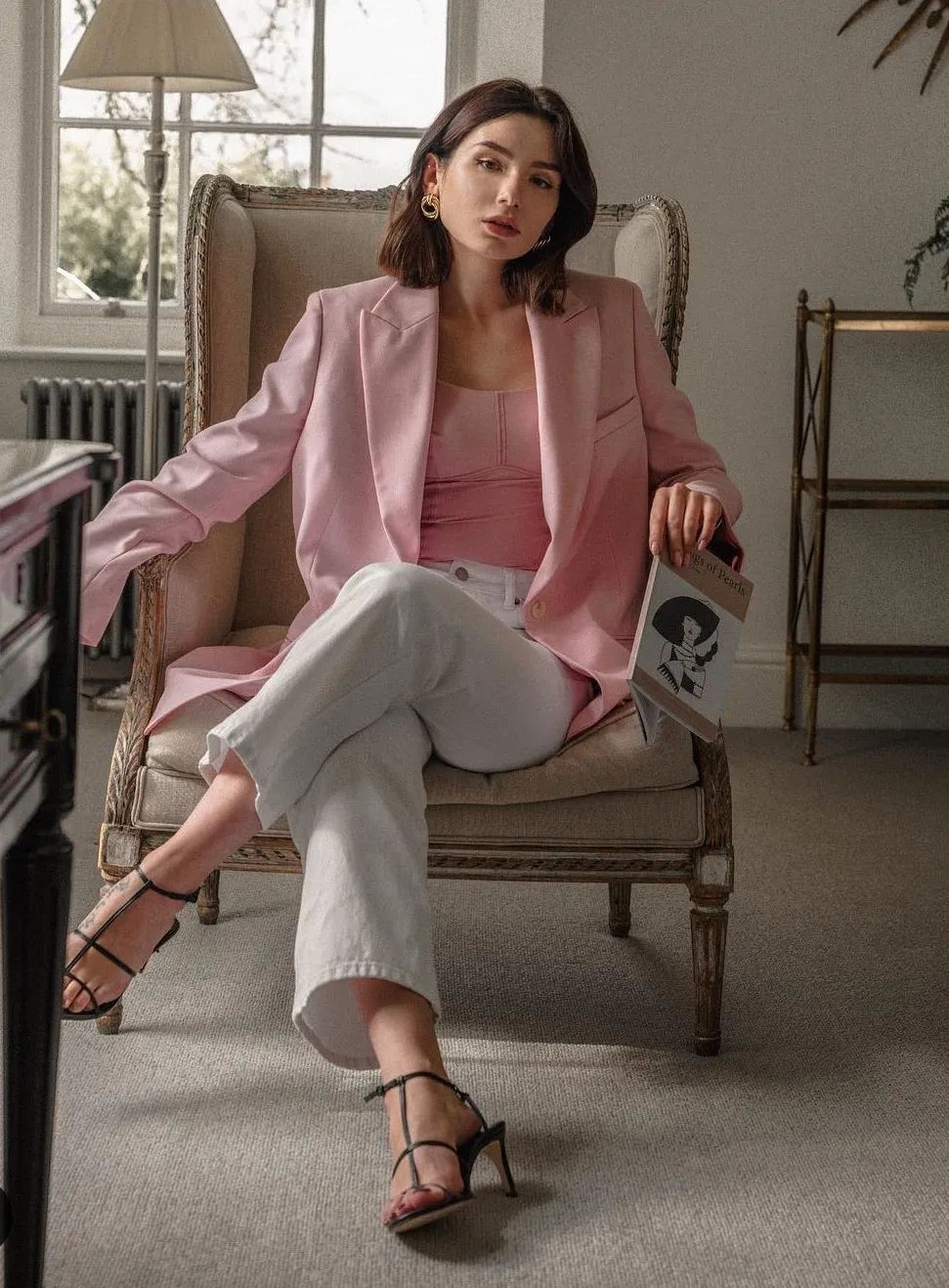 lisa最近同款粉色,lisamv绝美镜头粉色