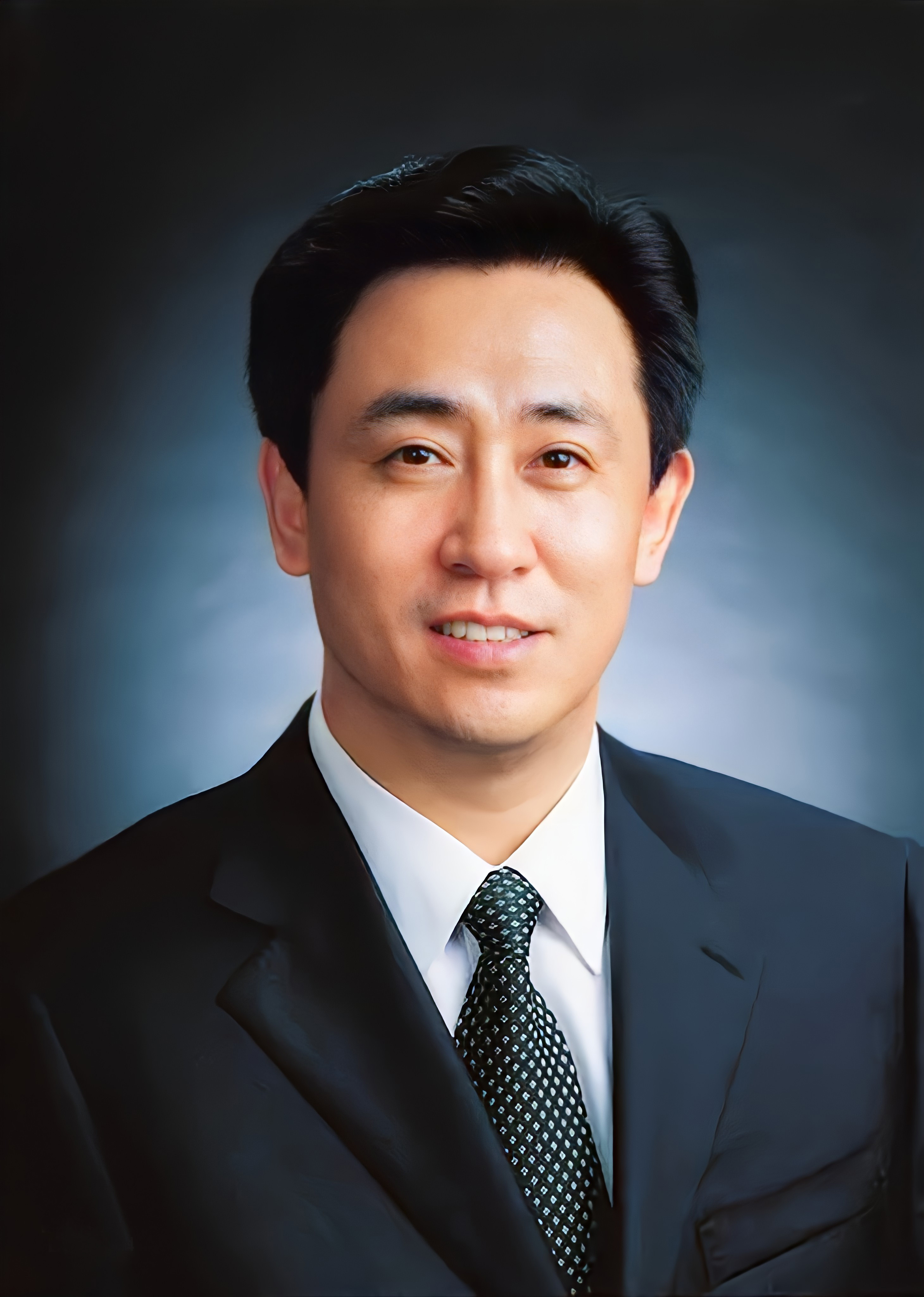 许家印之妻丁玉梅：住出租屋陪丈夫创业，恒大危机击不垮夫妻情