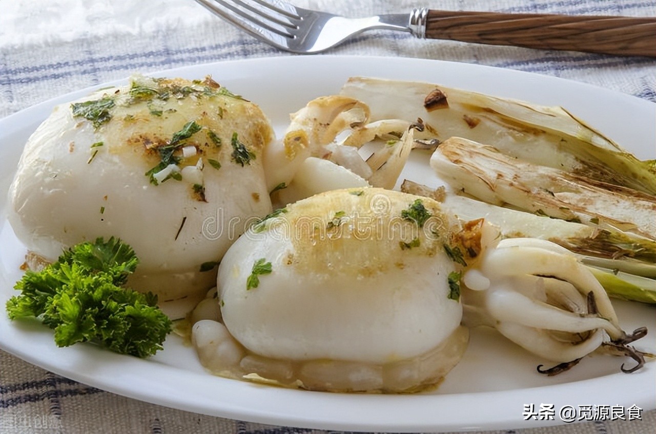 墨鱼的墨汁的用途,墨鱼的墨汁很香么