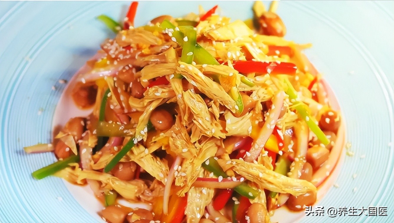 对心脑血管老人好的坚果,对老人心脑血管好的坚果