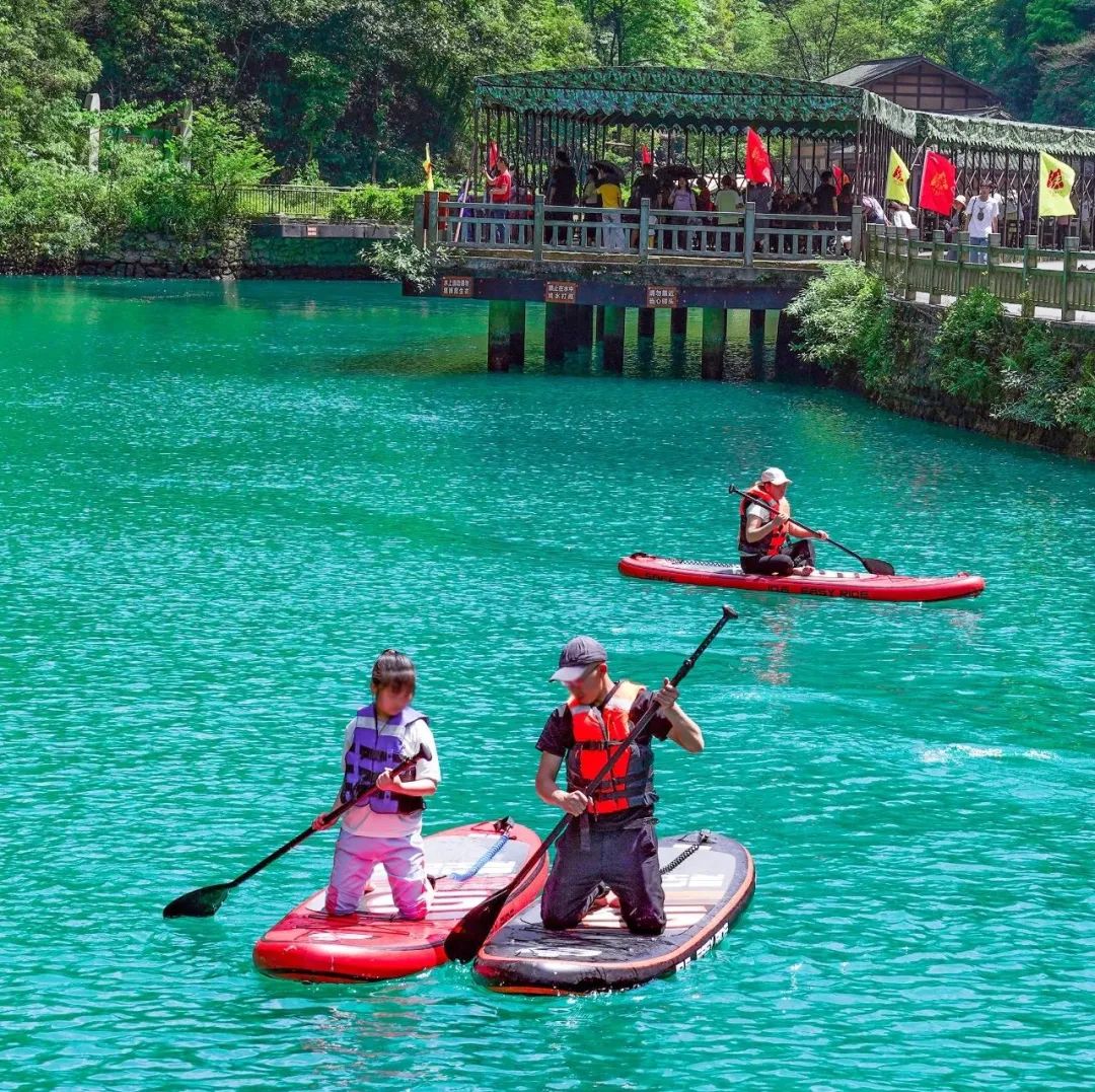 金佛山景区内温泉,金佛山温泉度假村泡温泉