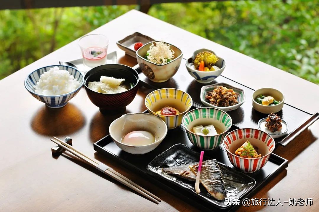 日本冰雪温泉之旅,迎着飞雪泡温泉日本冬季小众游