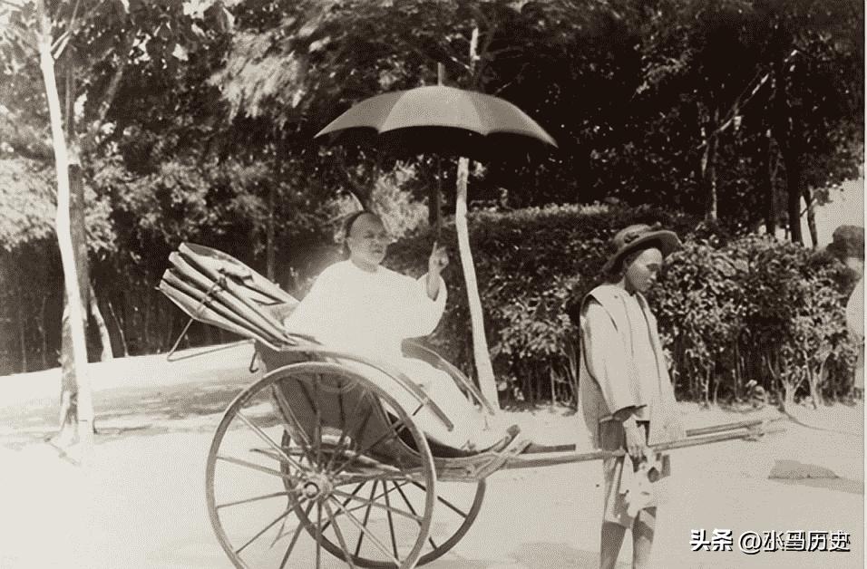 日军兽行：当着男人的面玷污了女儿，临走还残忍割下妻子乳房