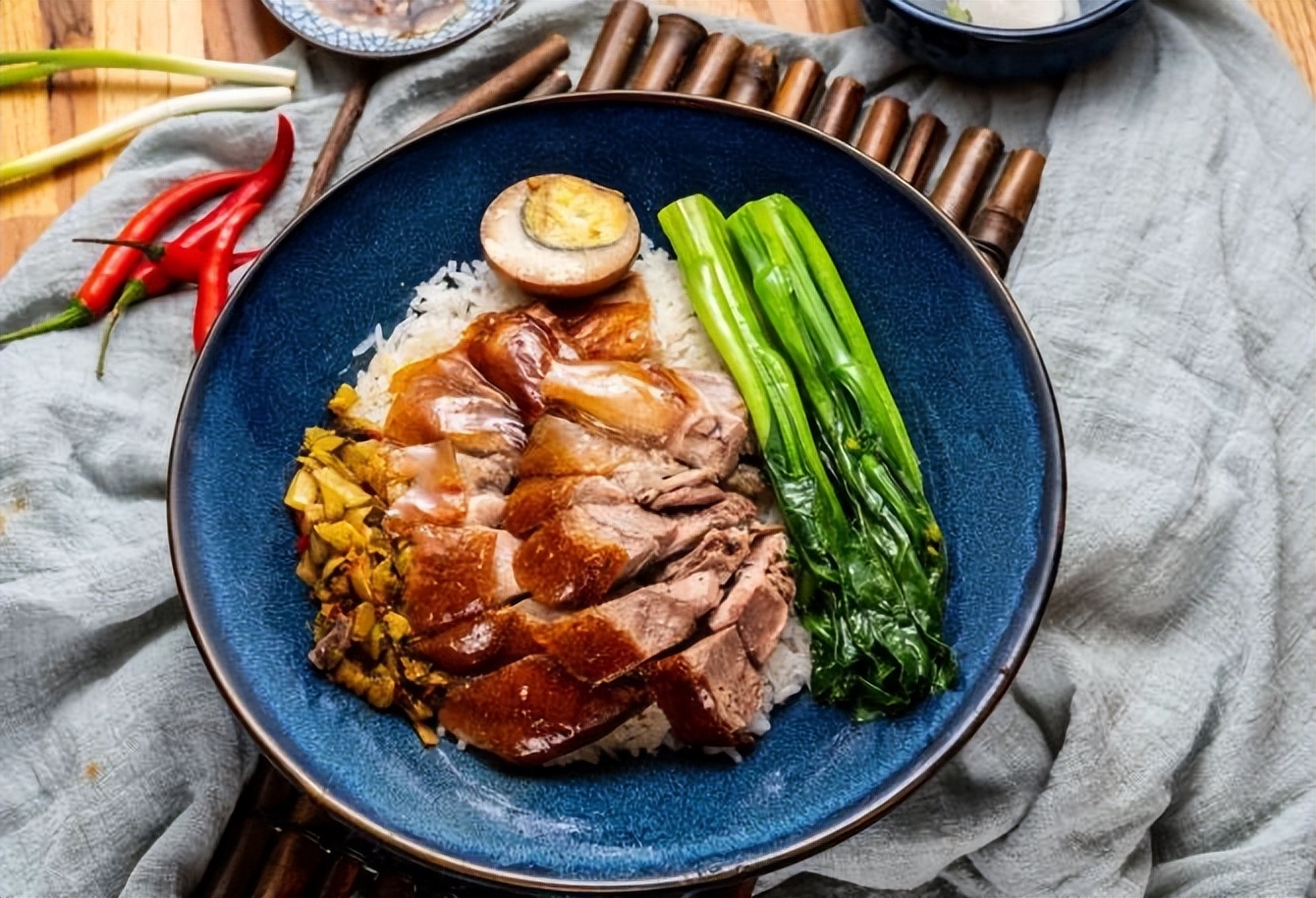 2000亿市场，千店规模，开在熊猫星厨的这些米饭快餐品牌加速飞奔