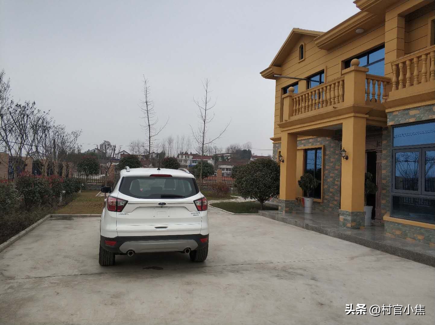 农村村干部的工资到底有多少,在农村村干部靠什么收入