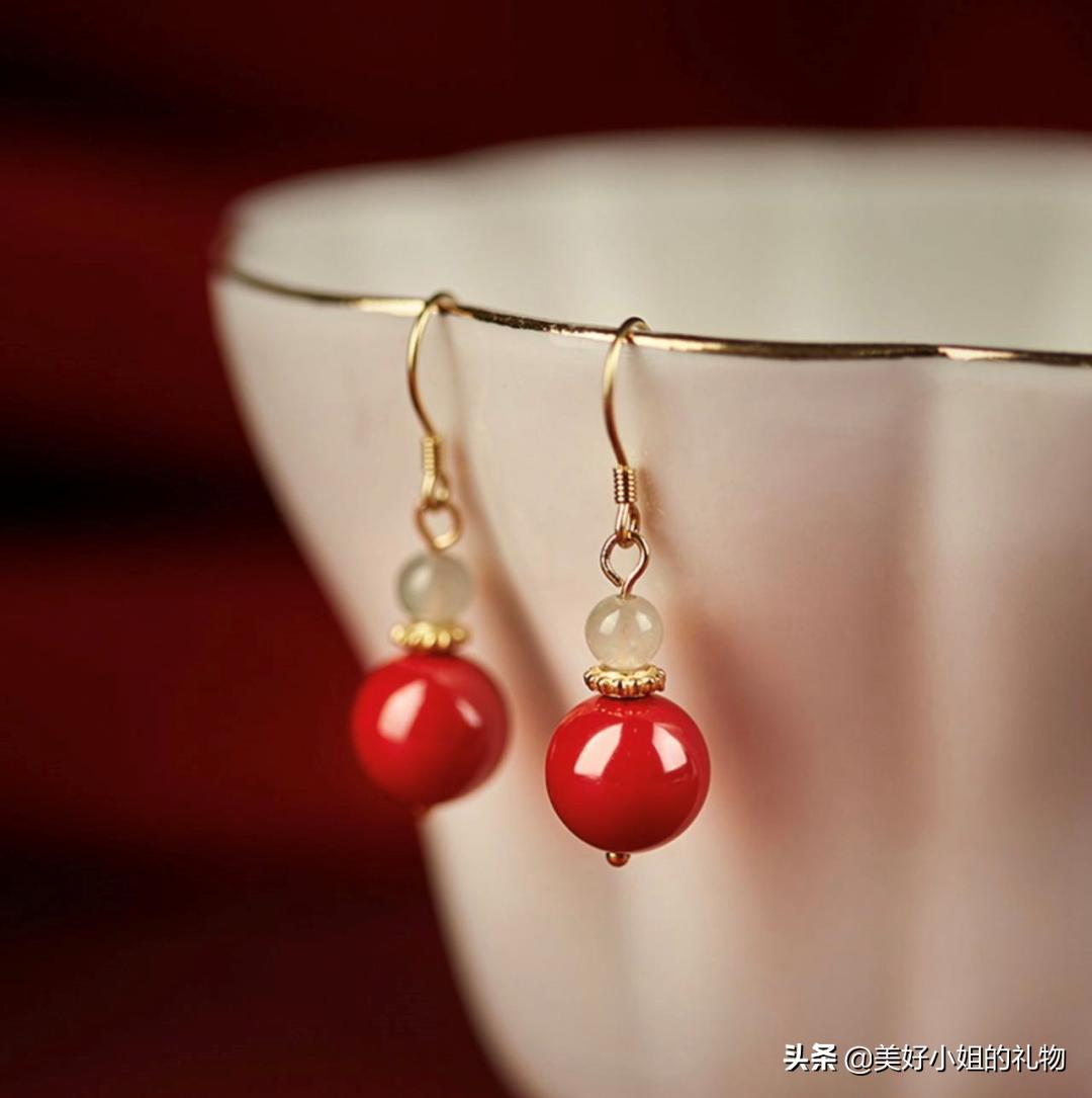 母亲节礼物项链黄金推荐,母亲节礼物排行榜前十名黄金饰品