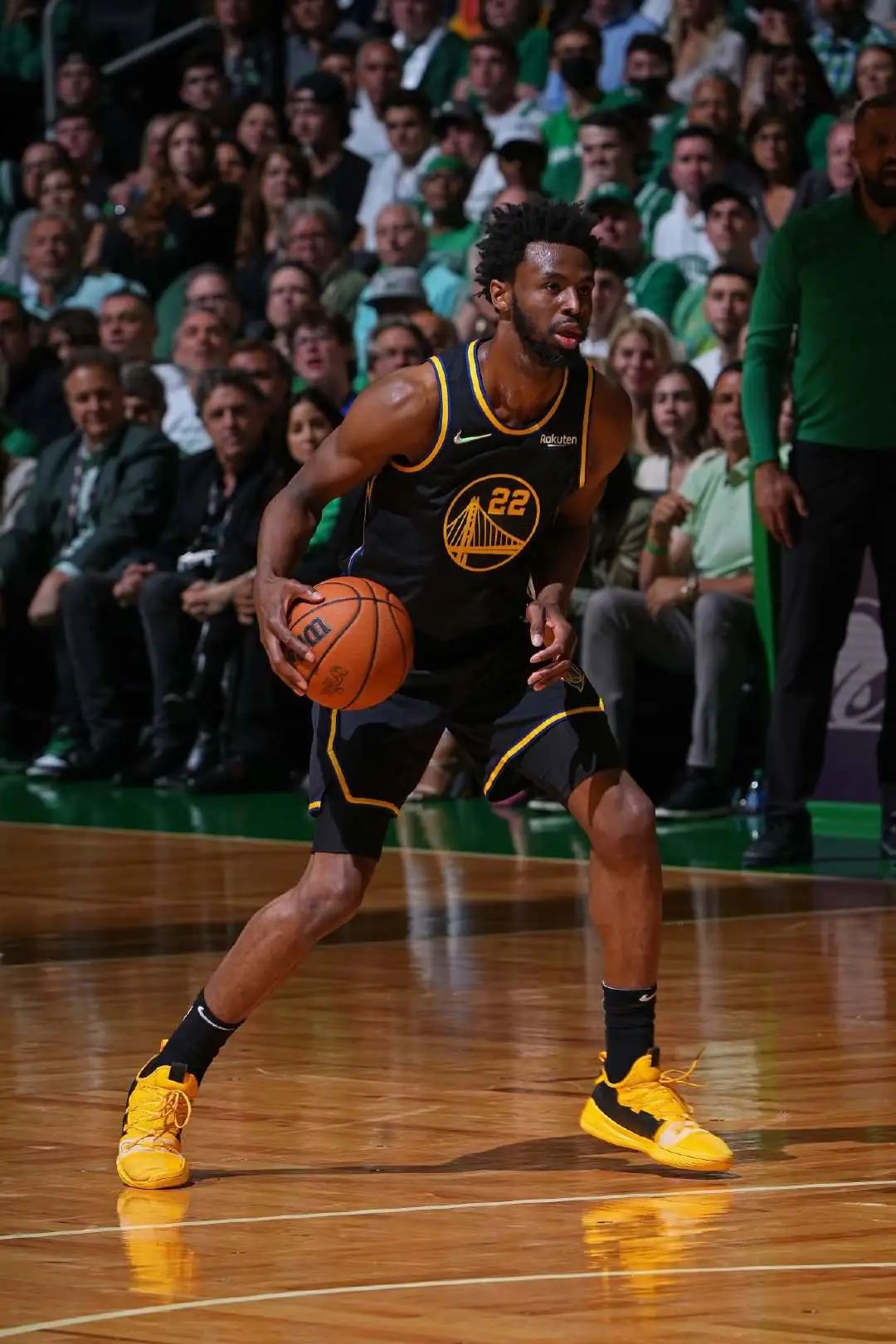 维金斯为什么要代言匹克,维金斯怎么不穿匹克的鞋了