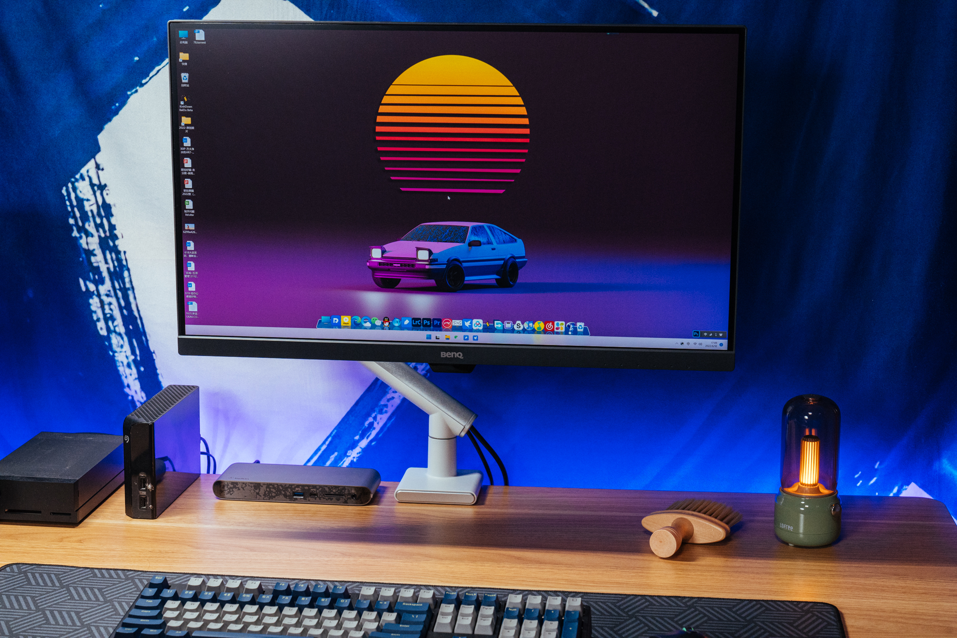 自己办公桌面布置,最简单的办公室桌面布置图