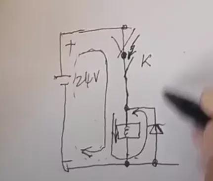 继电器控制二极管工作原理,继电器与二极管保护电路