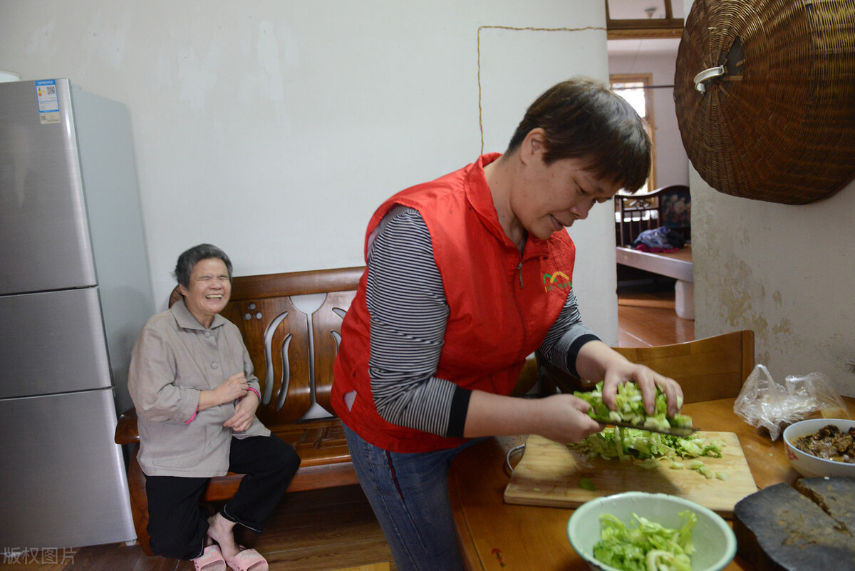中国老人吃饭习惯,中国老人的日常