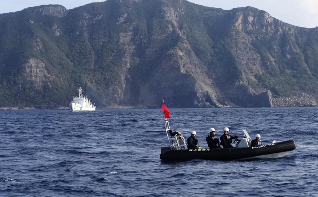 *鱼岛钓**：中国船停80小时36分钟！日本警告，结果日2艘船反被驱离