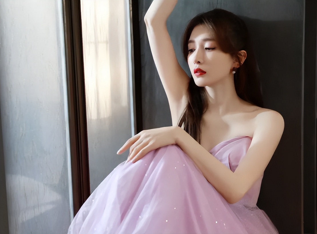 濂崇悆鍛樺綋灏忎笁,濂虫槦琚垎褰撳皬涓夌敓瀛╁瓙